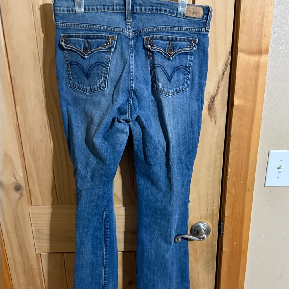 Levi's Women's Boot Cut Jeans in Classic Blue - Picture 3 of 6